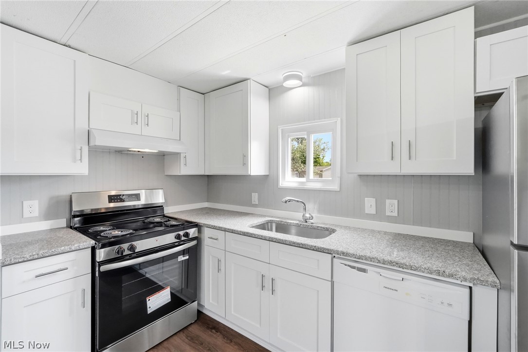 490 Arabian Court Property Photo 18
