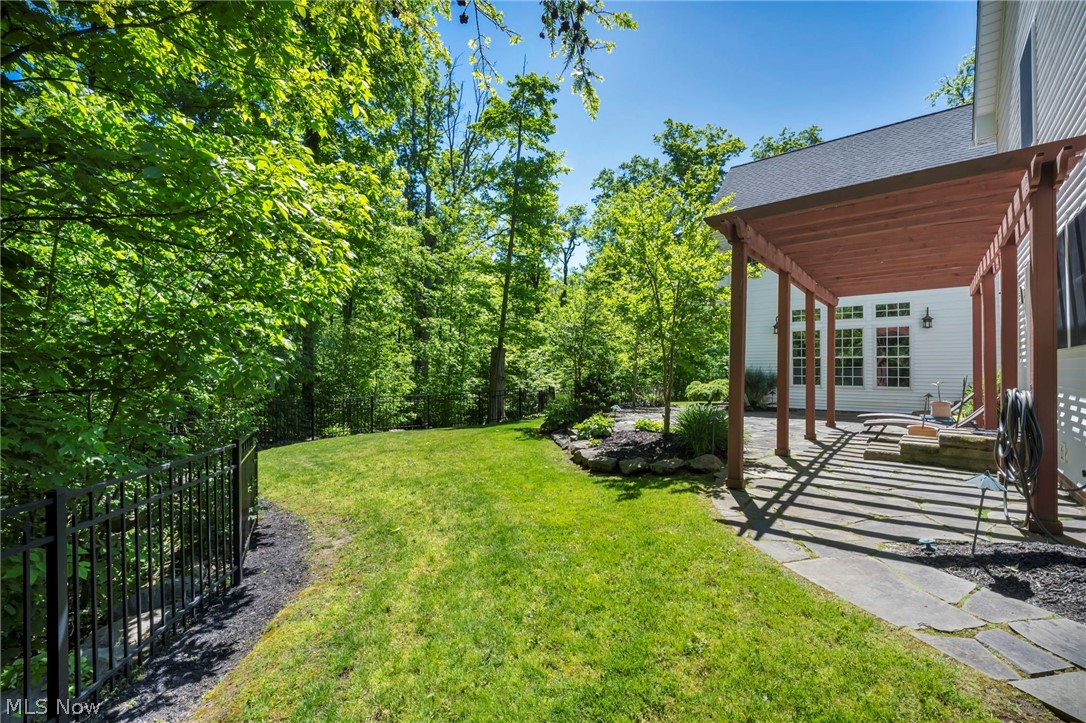 7125 Bridlewood Drive Property Photo 43