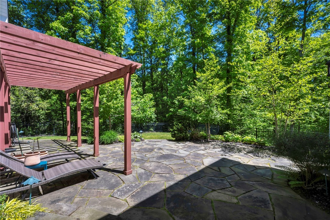 7125 Bridlewood Drive Property Photo 45
