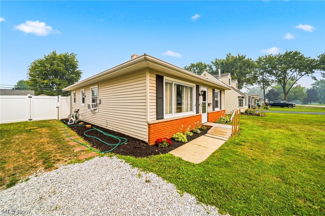 4820 Forest Road Property Photo 4