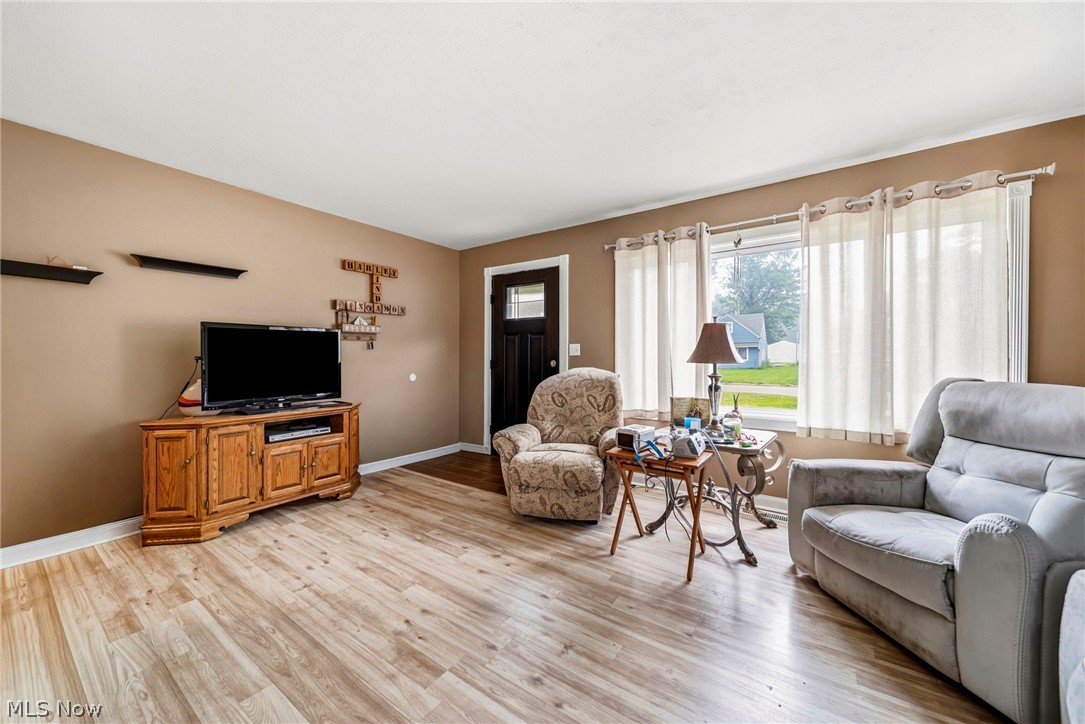 4820 Forest Road Property Photo 11