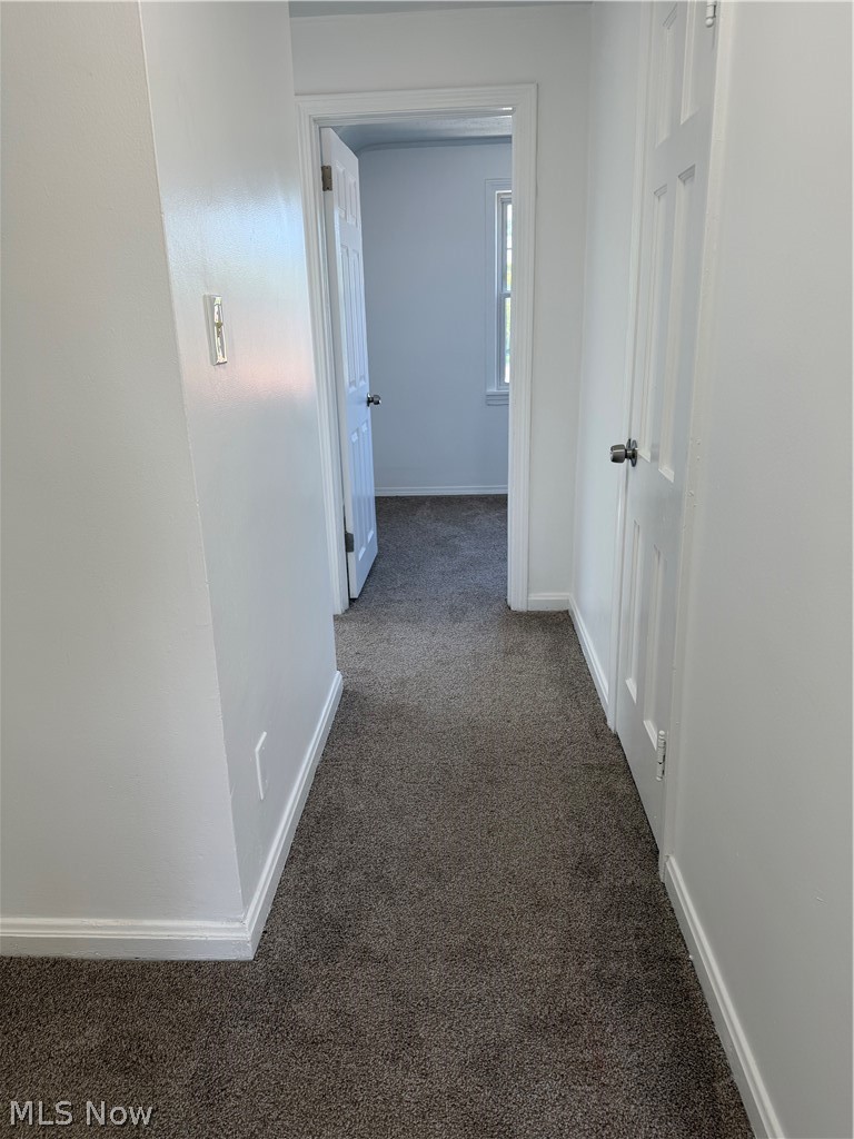 230 E 211th Street Property Photo 31