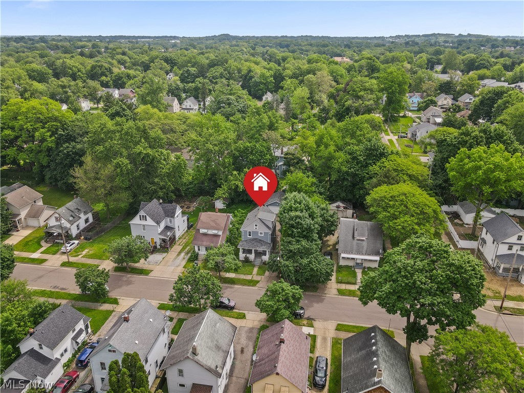 761 Carlysle Street Property Photo 32
