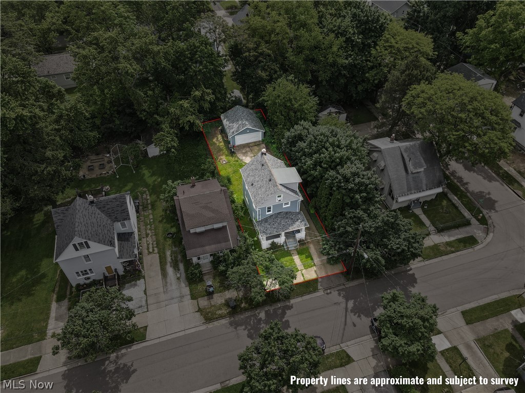 761 Carlysle Street Property Photo 33