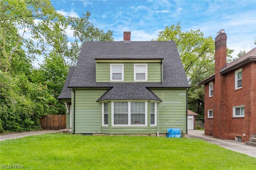 272 Outlook Avenue Property Photo 1