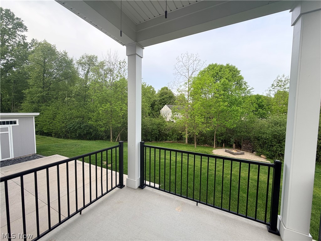 996 Ashley Taylor Court Property Photo 3