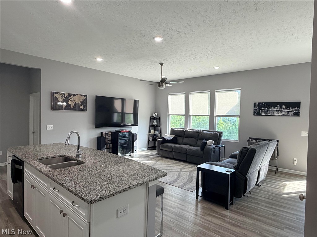 996 Ashley Taylor Court Property Photo 7