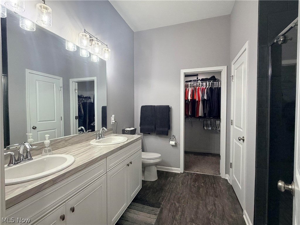 996 Ashley Taylor Court Property Photo 11