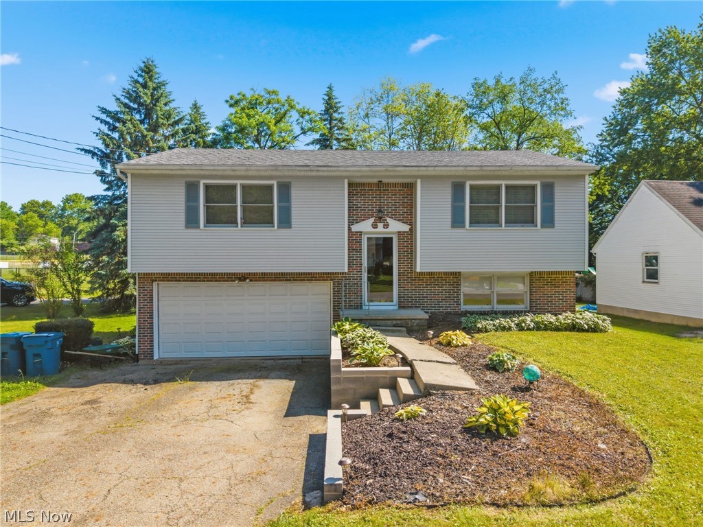 50 Kirby Drive Property Photo 2