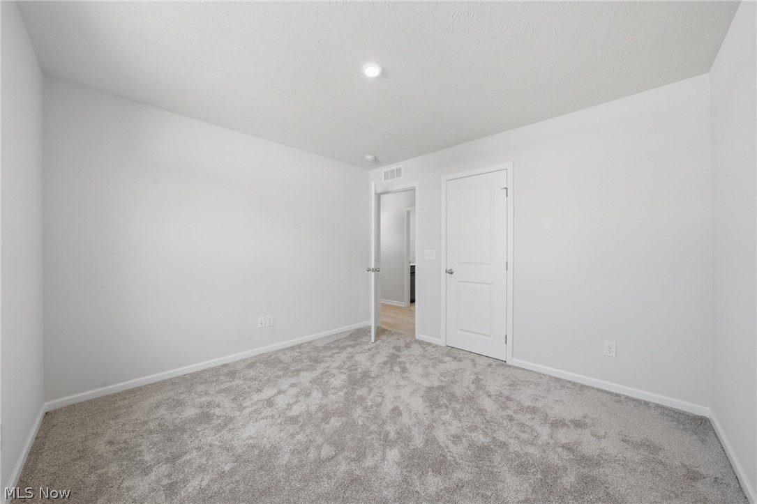 140 Wildflower Drive Property Photo 9