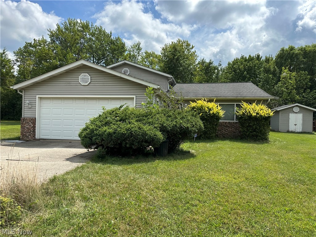 25235 Suwanee Avenue Property Photo 1