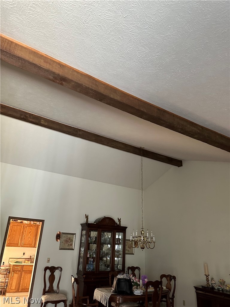 25235 Suwanee Avenue Property Photo 5