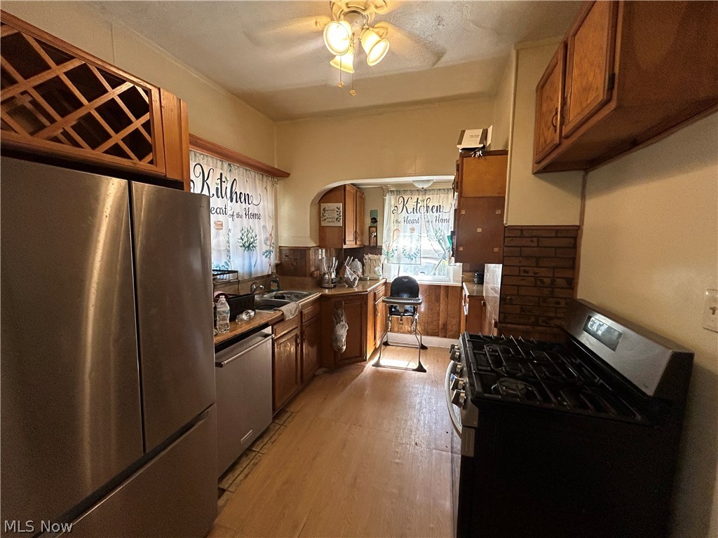 1105 E 144th Street Property Photo 4
