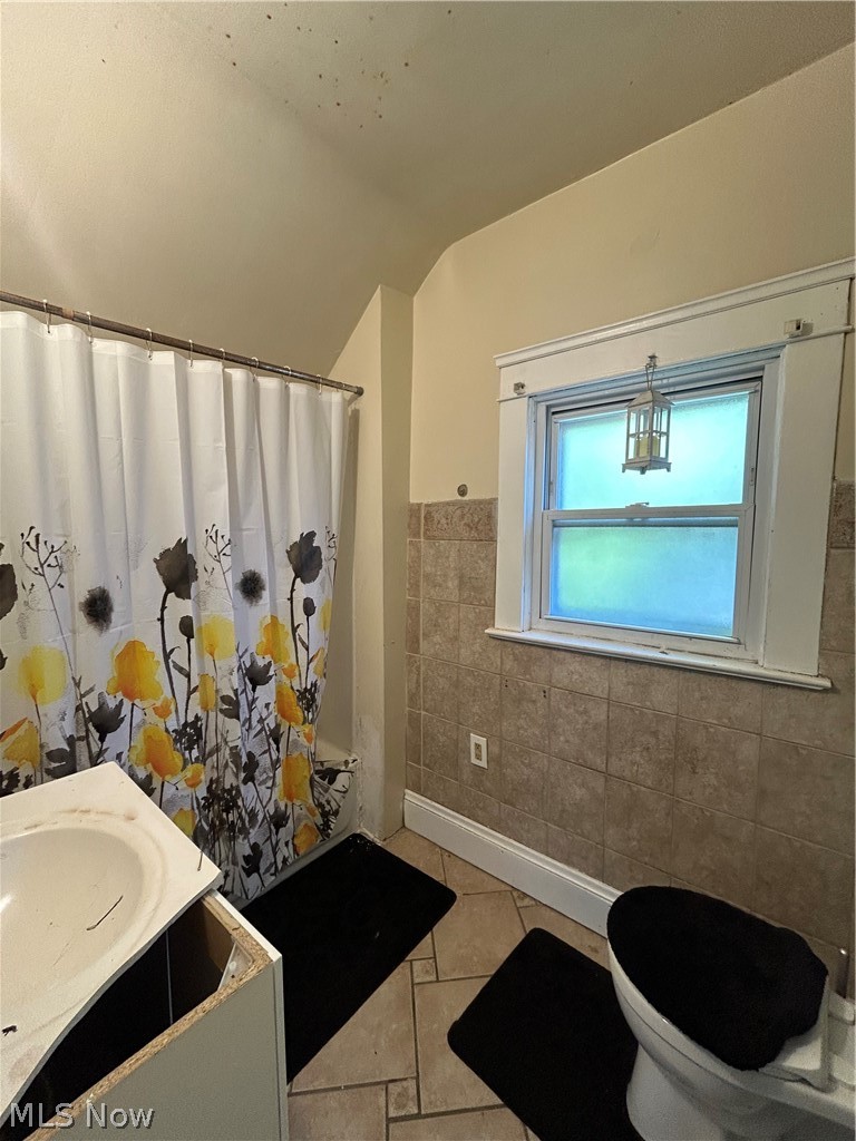 1105 E 144th Street Property Photo 8