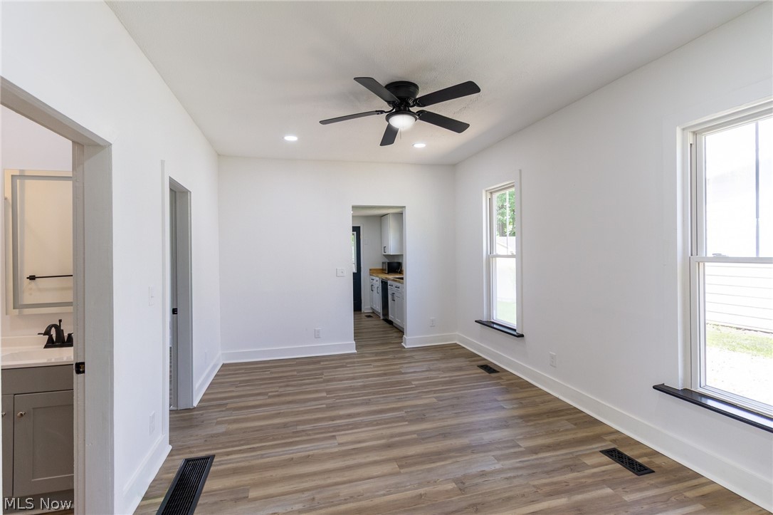 8210 Maple Avenue Property Photo 6