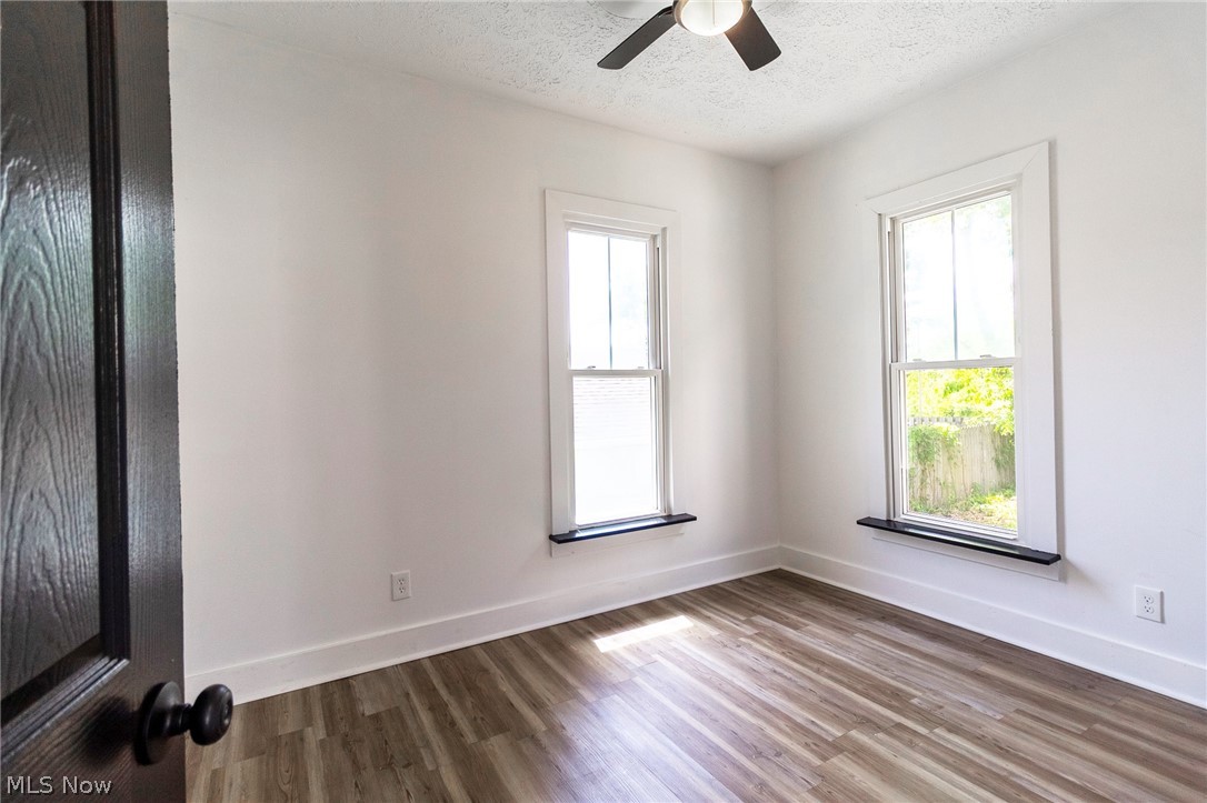 8210 Maple Avenue Property Photo 12
