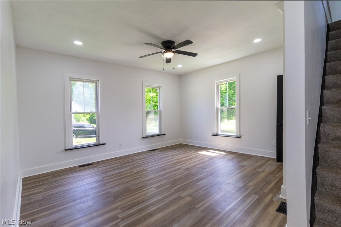 8210 Maple Avenue Property Photo 14