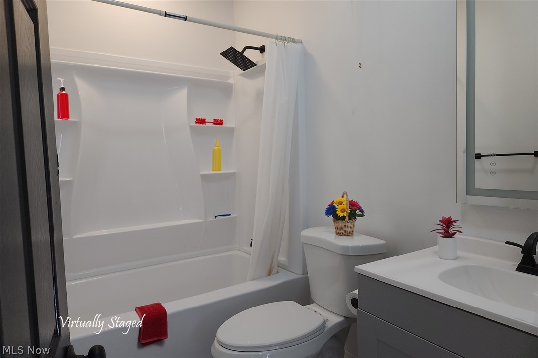 8210 Maple Avenue Property Photo 16