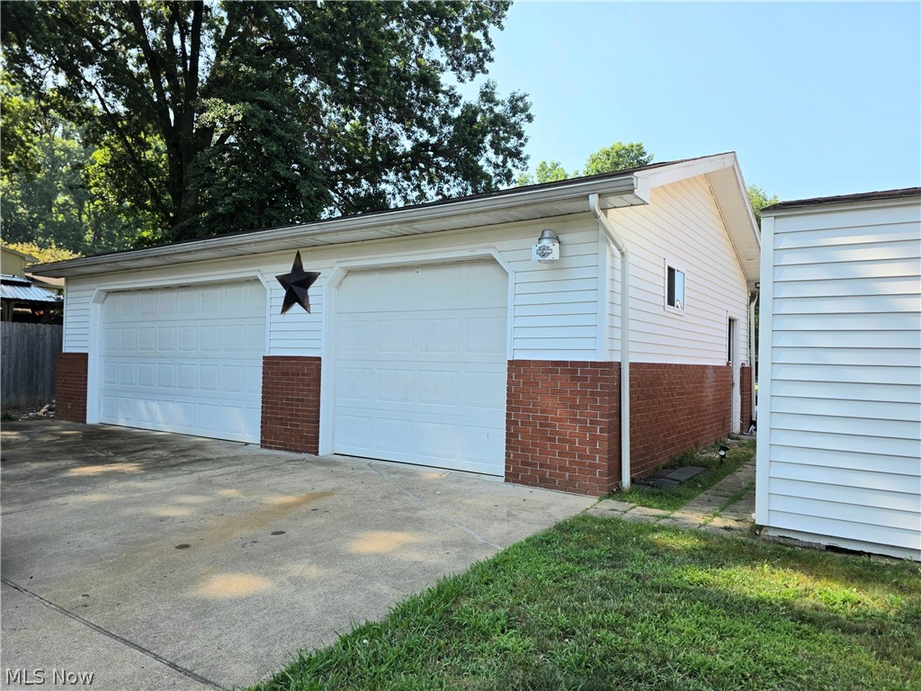 2814 16th Avenue Property Photo 2