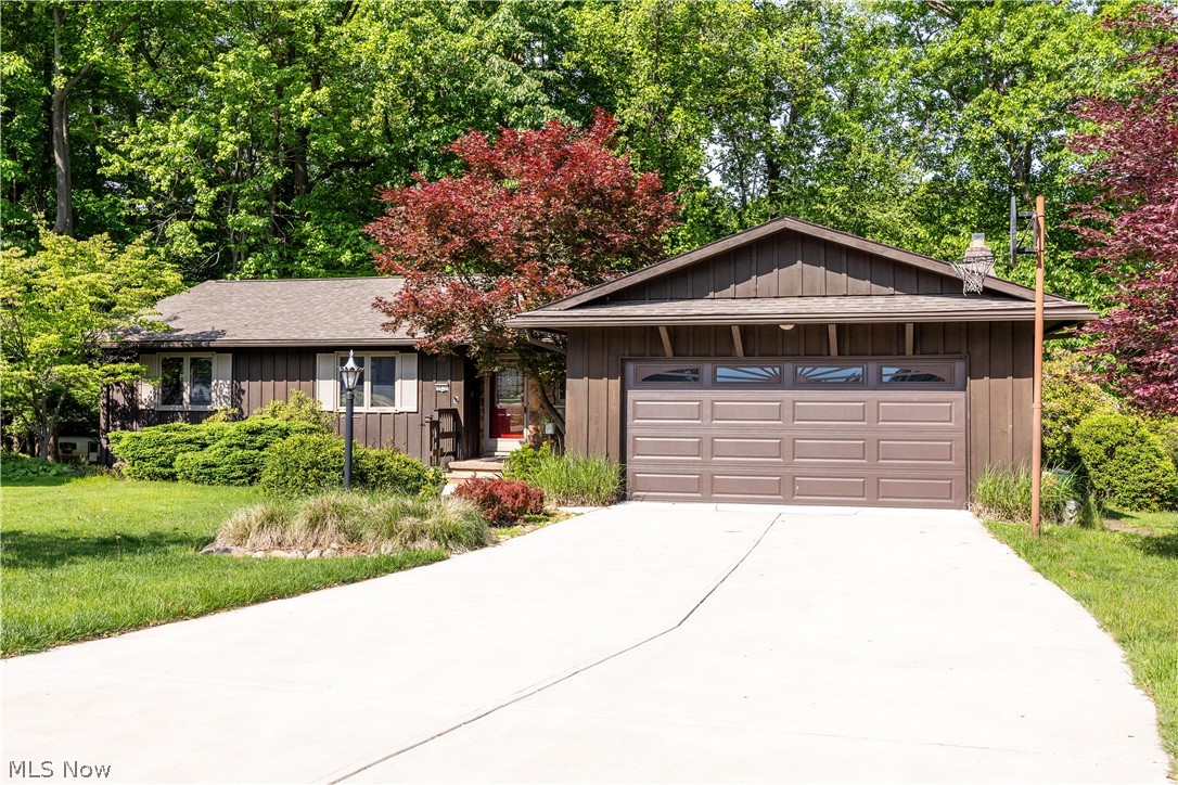 8636 Scarlet Oak Lane Property Photo 1
