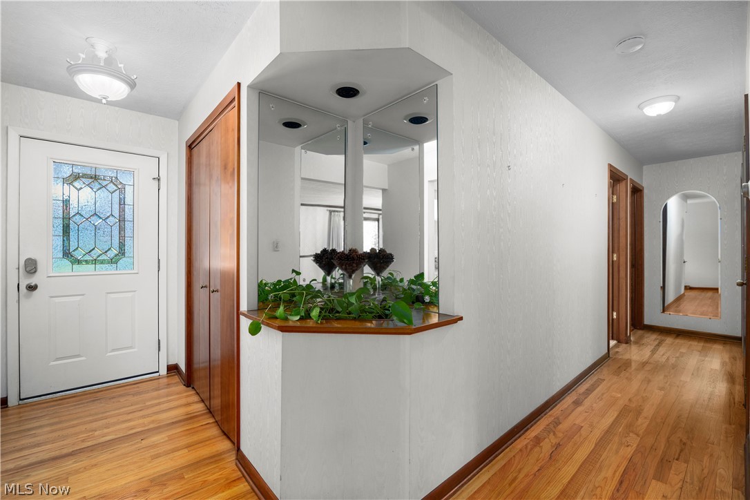 8636 Scarlet Oak Lane Property Photo 4