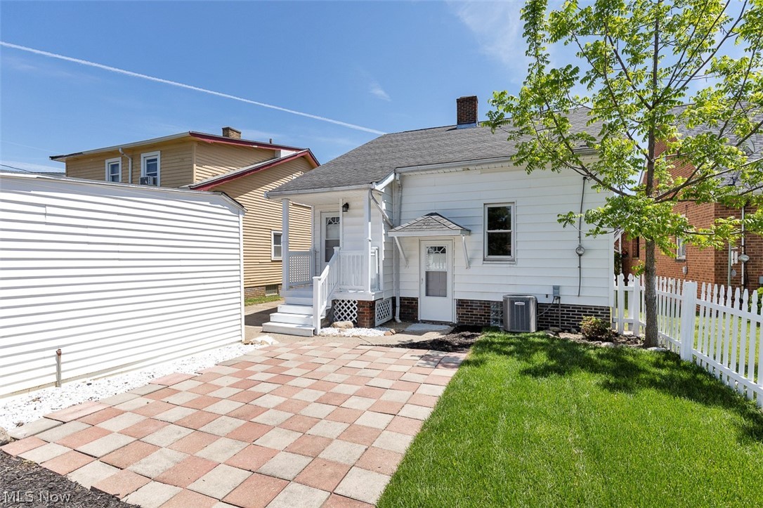 4948 E 107th Street Property Photo 4
