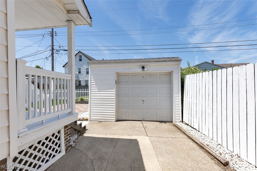 4948 E 107th Street Property Photo 5
