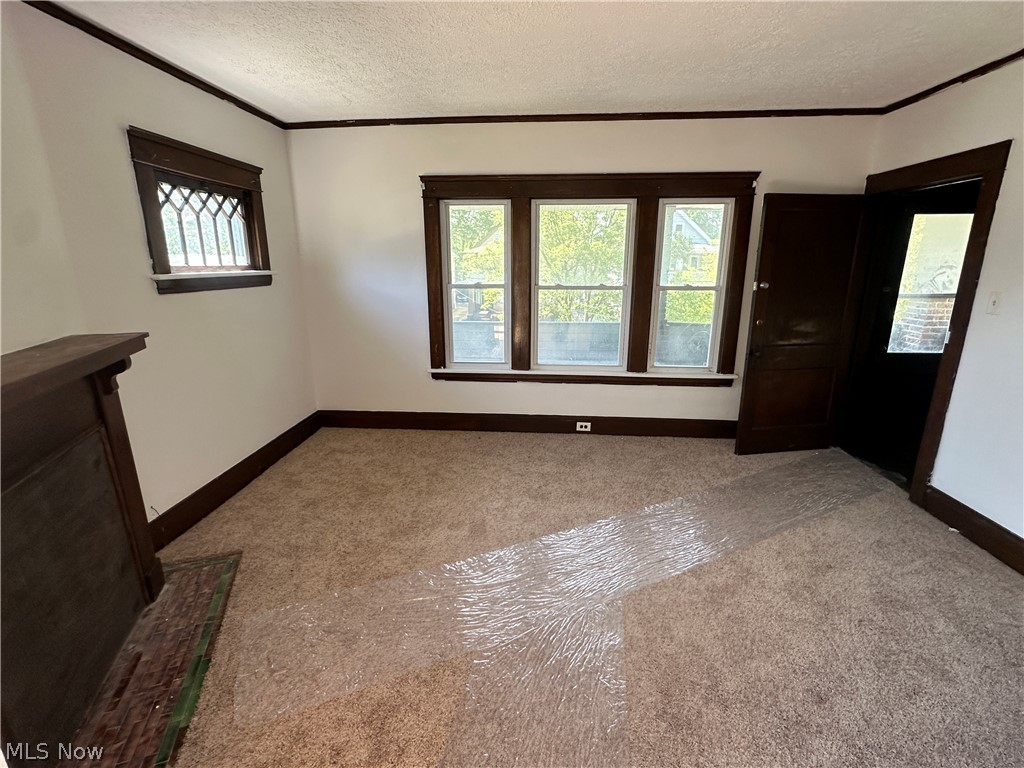 14415 Westropp Avenue Property Photo 4