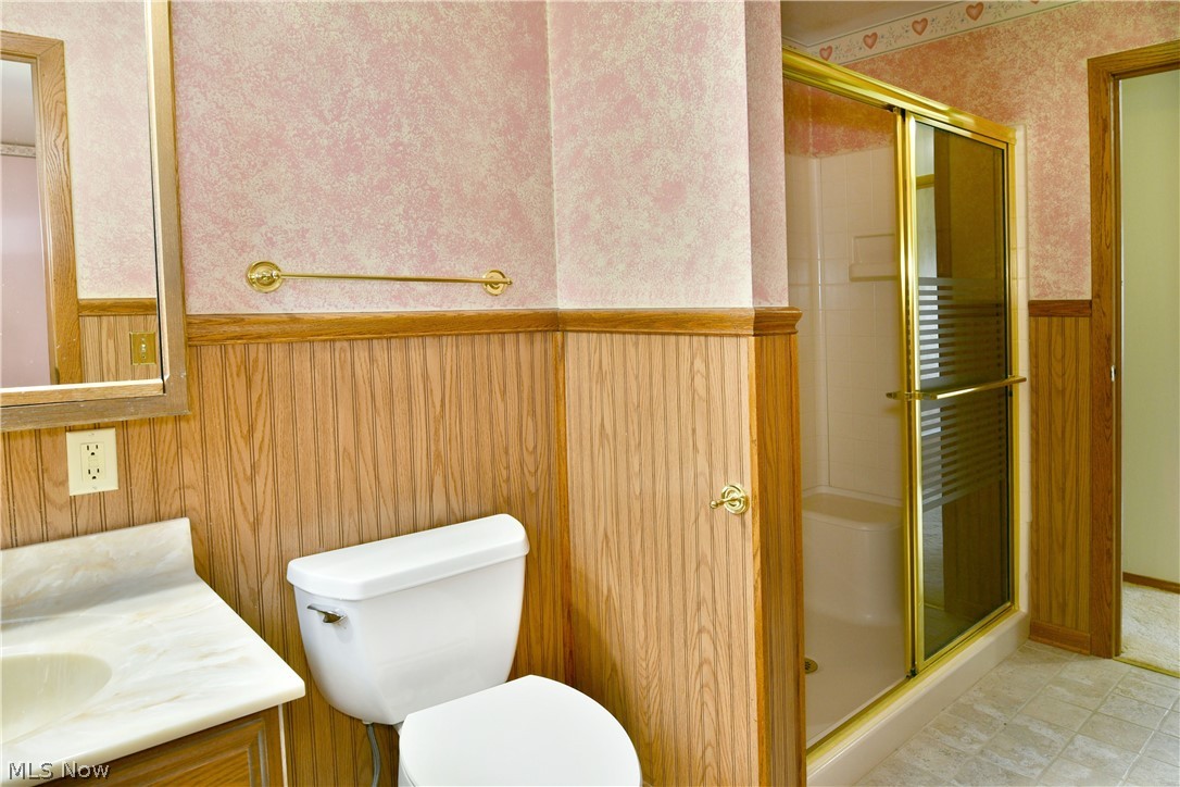 566 Greenleaf Avenue Ne Property Photo 11