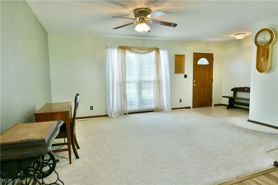 566 Greenleaf Avenue Ne Property Photo 22