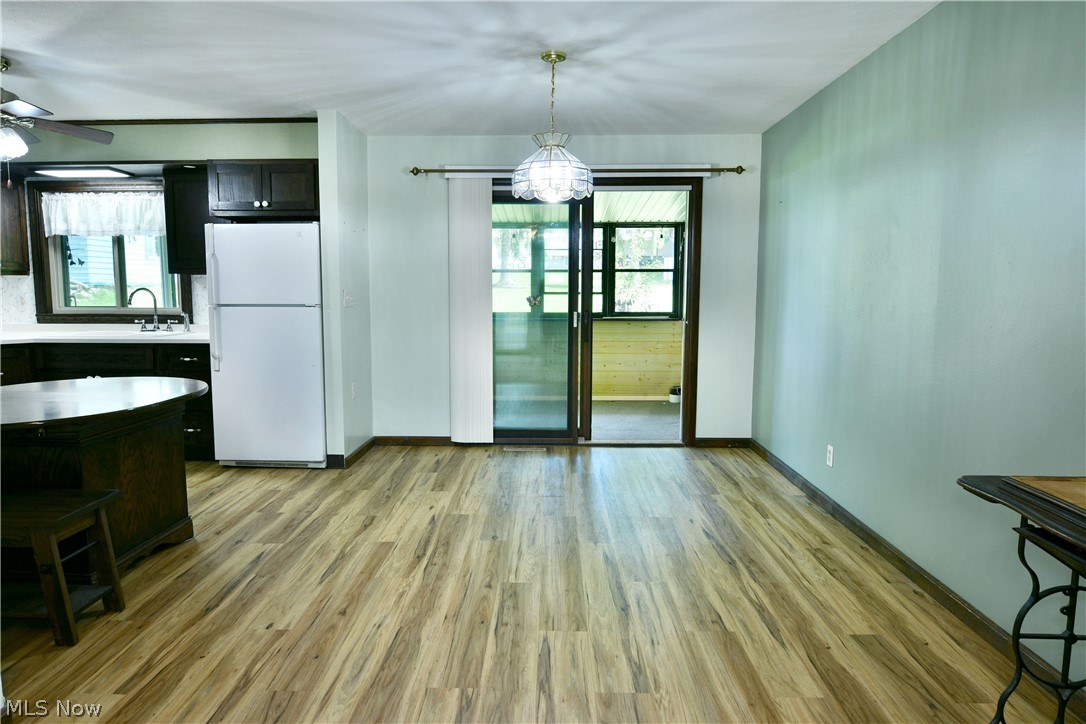 566 Greenleaf Avenue Ne Property Photo 27