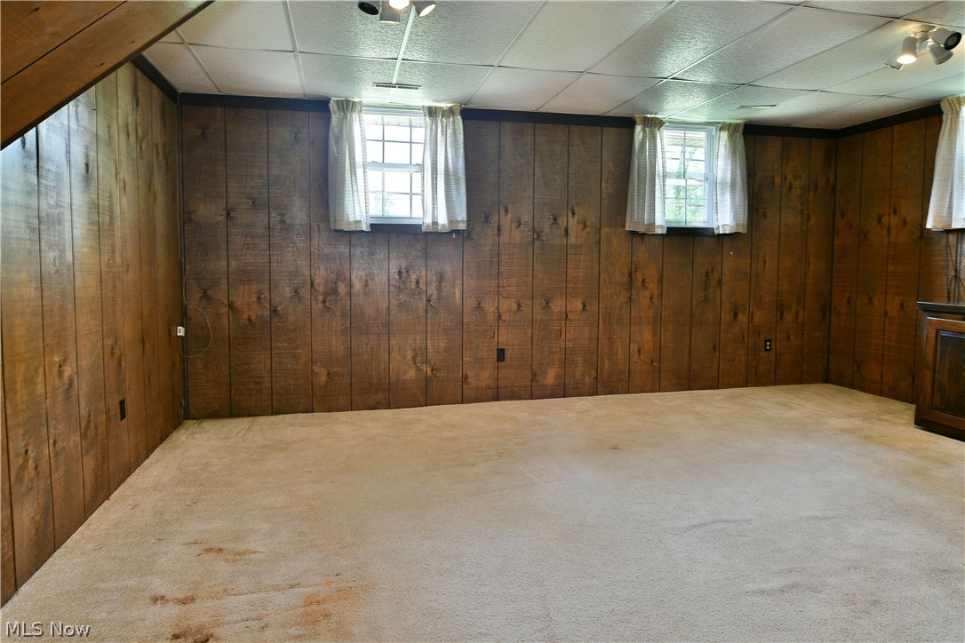 566 Greenleaf Avenue Ne Property Photo 35