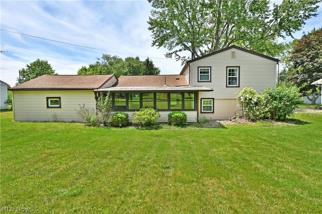 566 Greenleaf Avenue Ne Property Photo 46