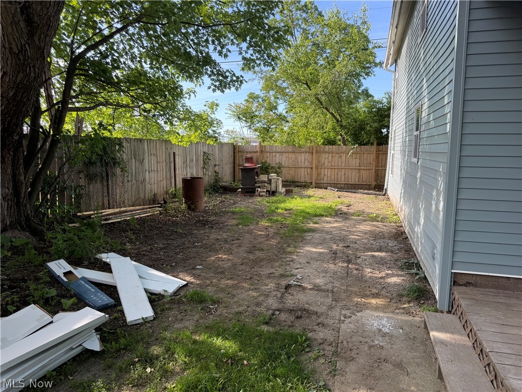 2069 E 29th Street Property Photo 6