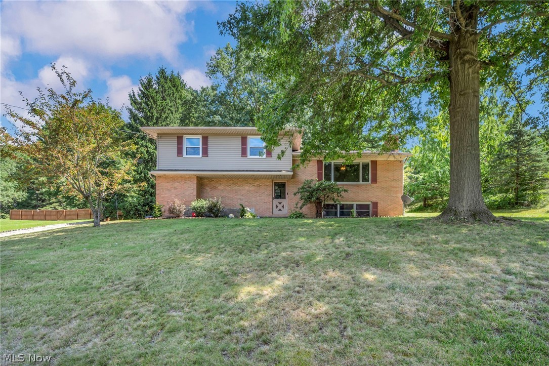 8560 Glennridge Avenue Nw Property Photo 1