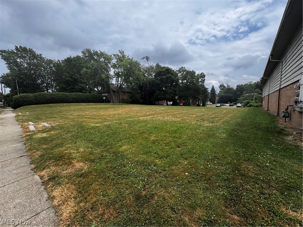 444 Sumner Street Property Photo 1
