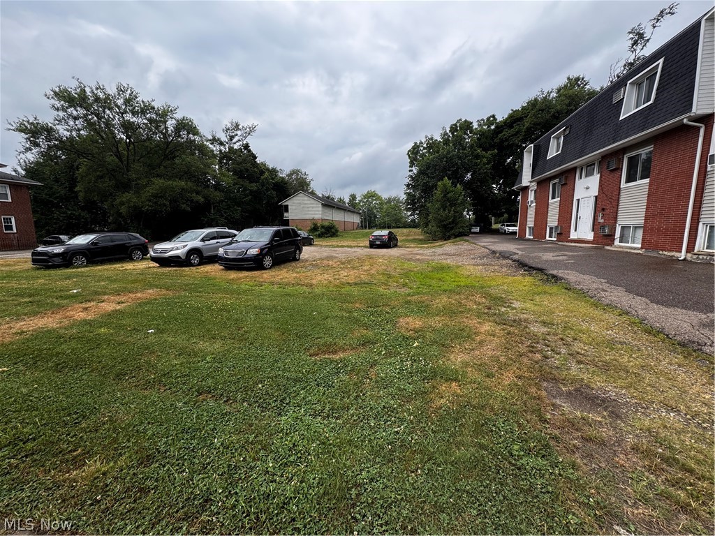 444 Sumner Street Property Photo 6