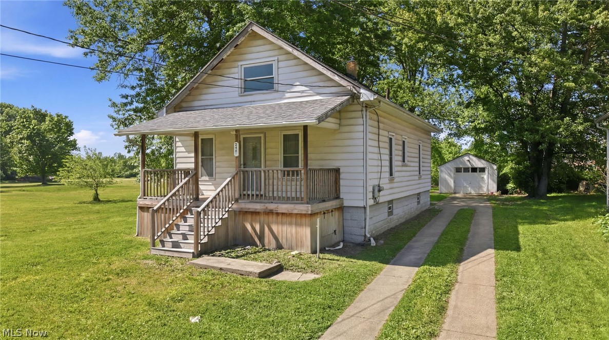 2645 Draper Street SE Property Photo 1