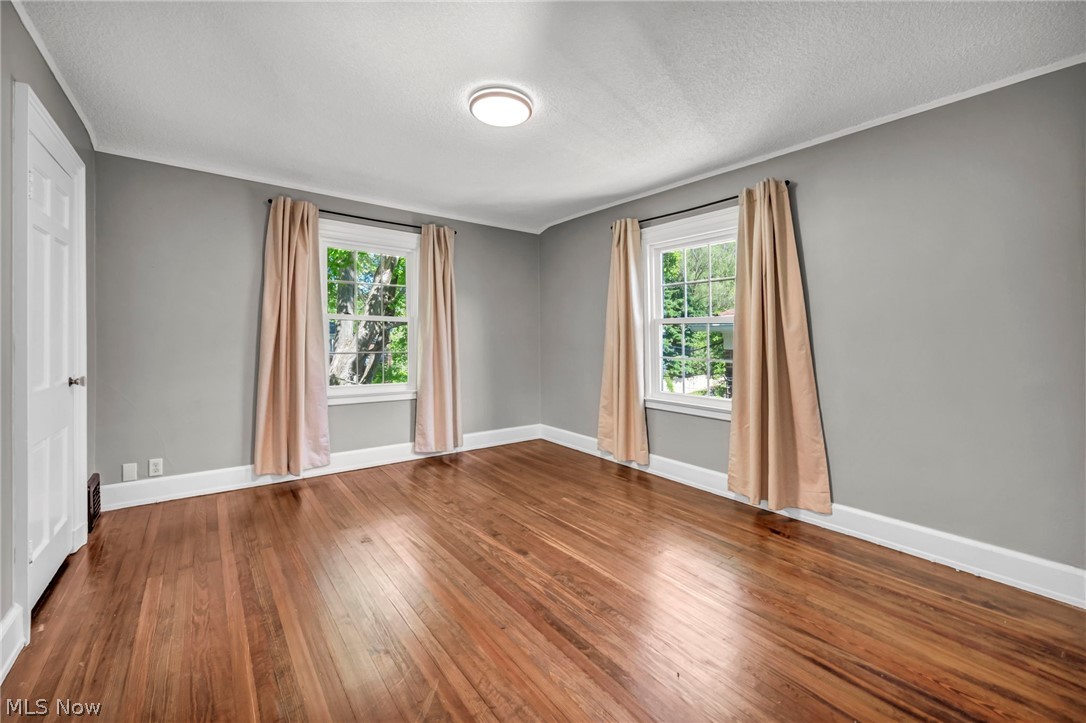 137 N Rose Boulevard Property Photo 32