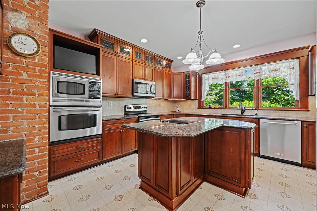 8110 Main Road Property Photo 13