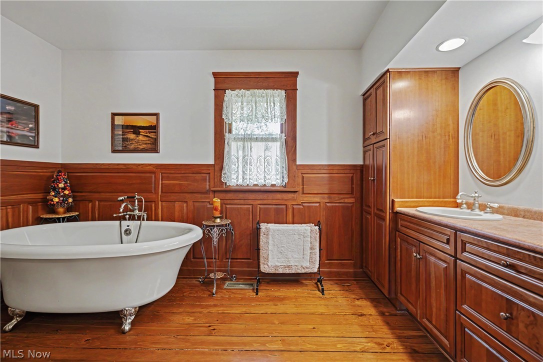 8110 Main Road Property Photo 31
