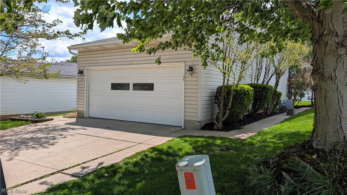 144 Royal Crest Drive O Property Photo 12