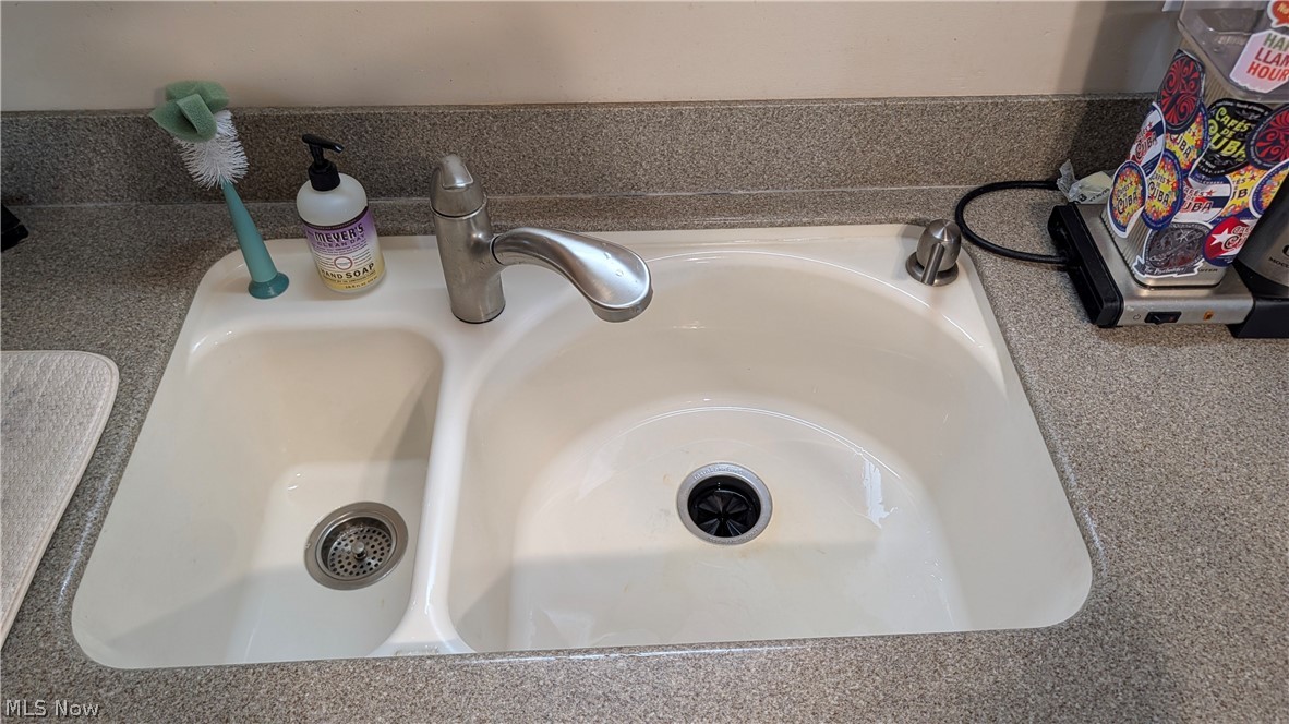 144 Royal Crest Drive O Property Photo 23