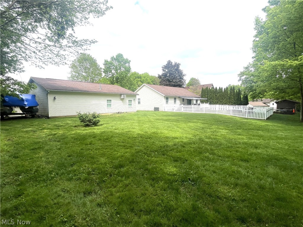 1209 Apple Valley Dr Property Photo 30