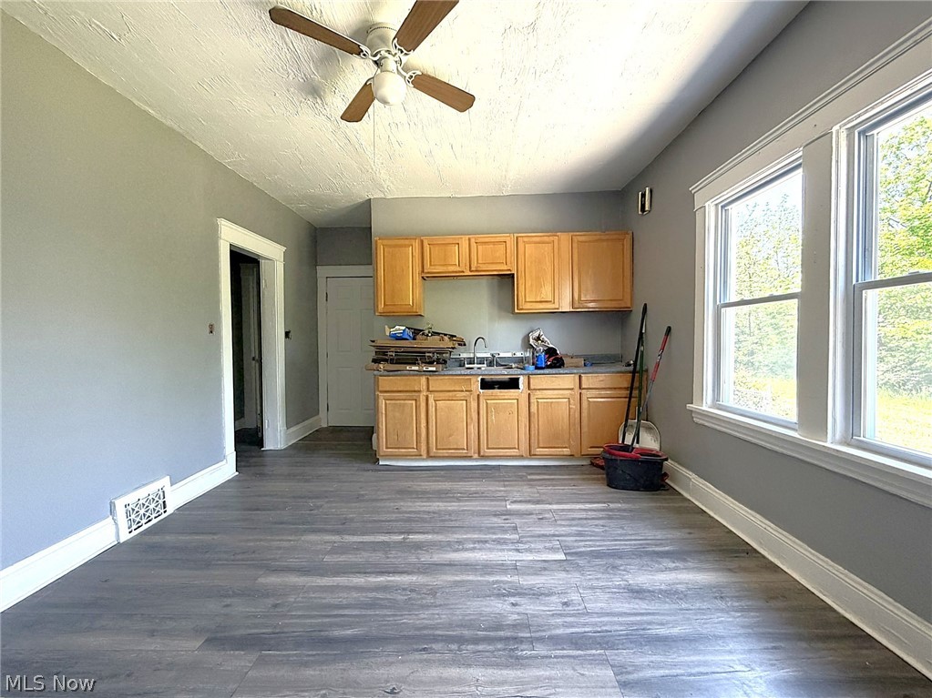 10514 Lamontier Avenue Property Photo 12