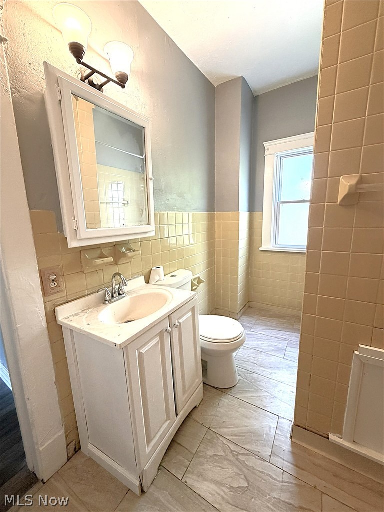 10514 Lamontier Avenue Property Photo 16