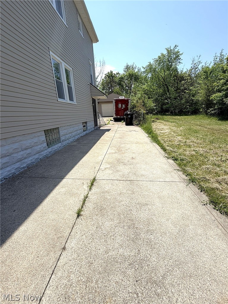 10514 Lamontier Avenue Property Photo 21