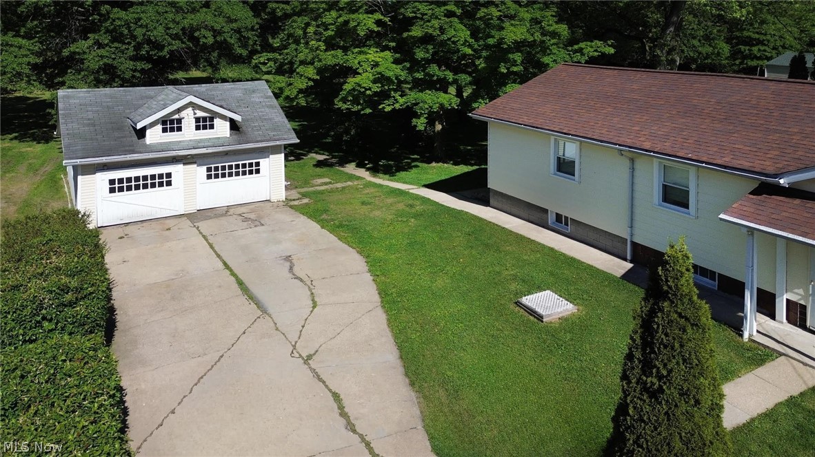 2690 S Canfield Niles Road Property Photo 11