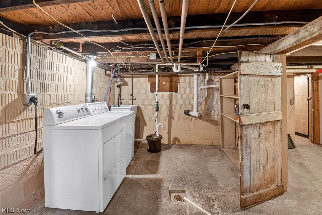 2690 S Canfield Niles Road Property Photo 44