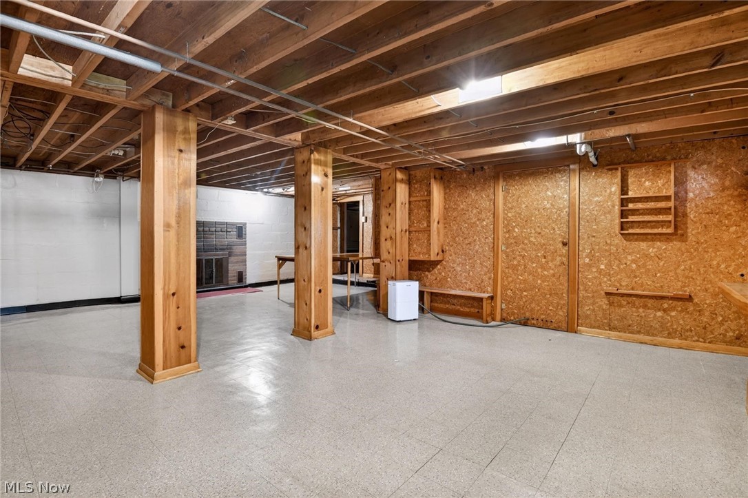 2690 S Canfield Niles Road Property Photo 46